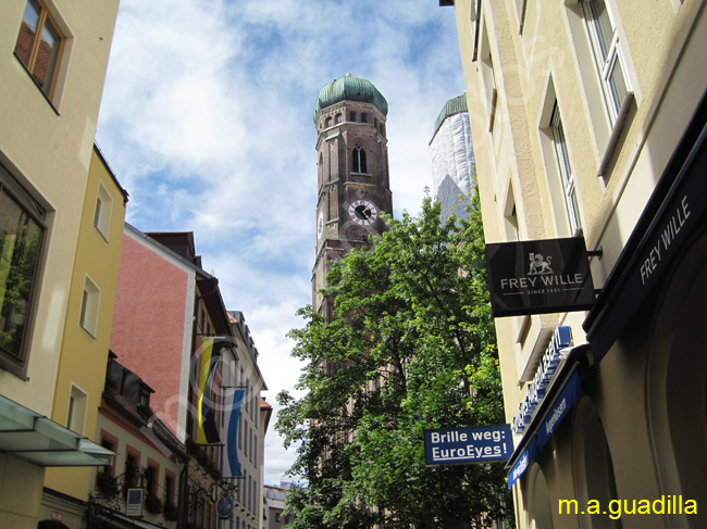 MUNICH - Frauenkirche 001