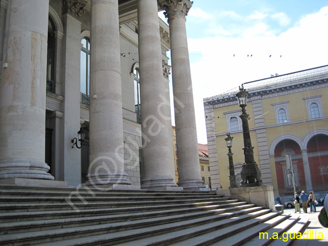 MUNICH - La Opera 004