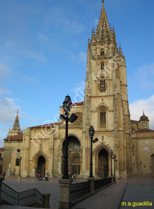 OVIEDO 141 Catedral