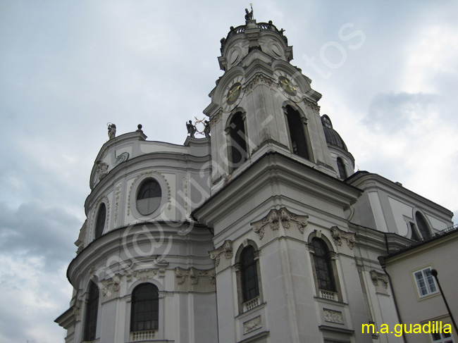 SALZBURGO - Iglesia del Colegio 003