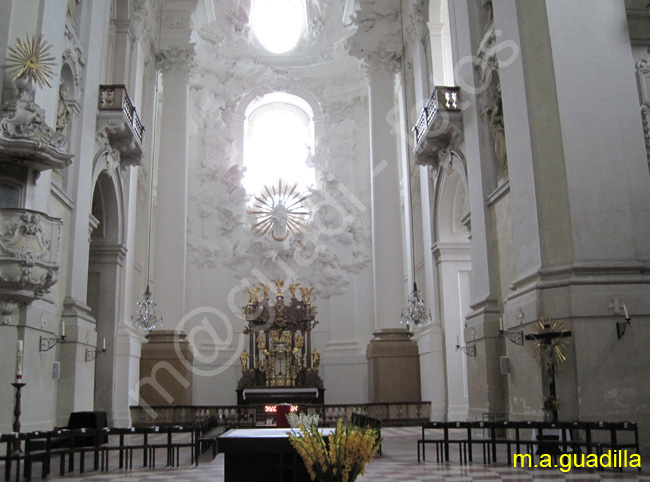 SALZBURGO - Iglesia del Colegio 005