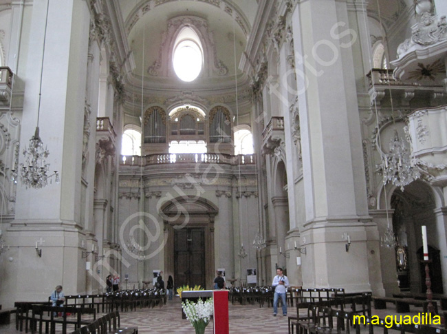 SALZBURGO - Iglesia del Colegio 010