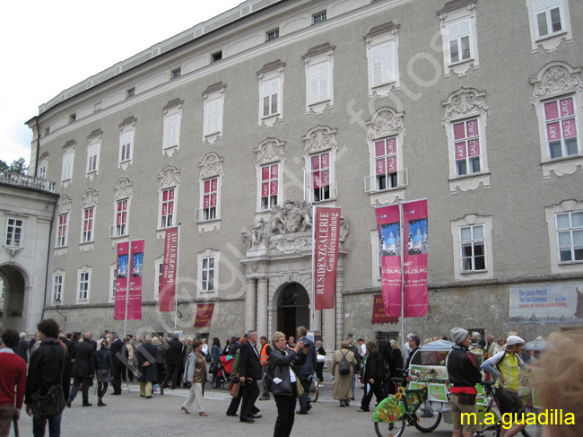 SALZBURGO - Residenzplatz 004