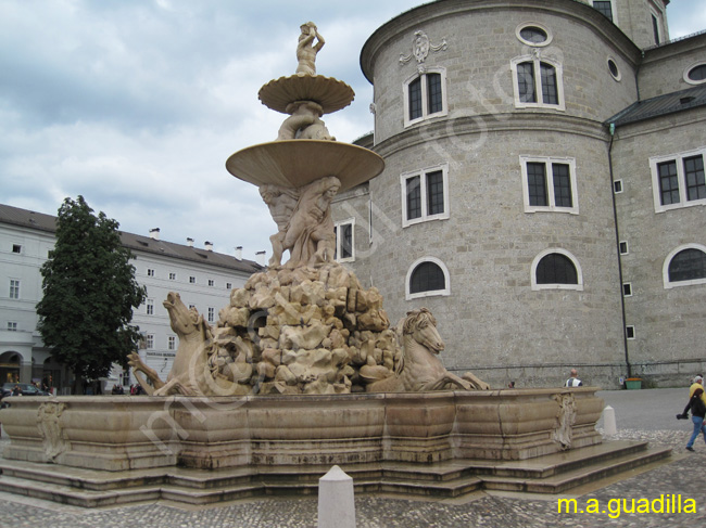 SALZBURGO - Residenzplatz 008