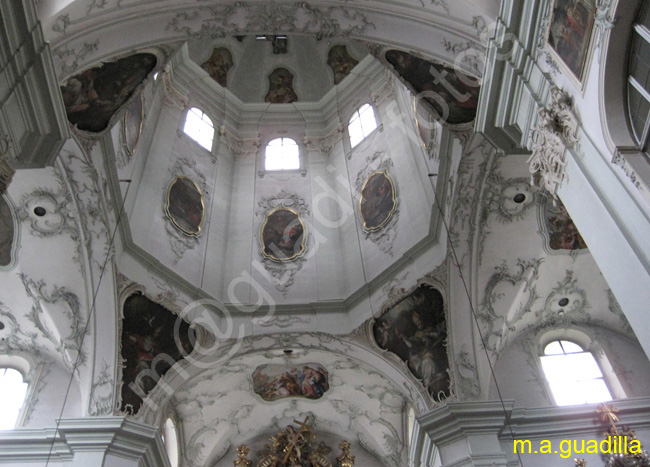 SALZBURGO - Iglesia de San Pedro 016