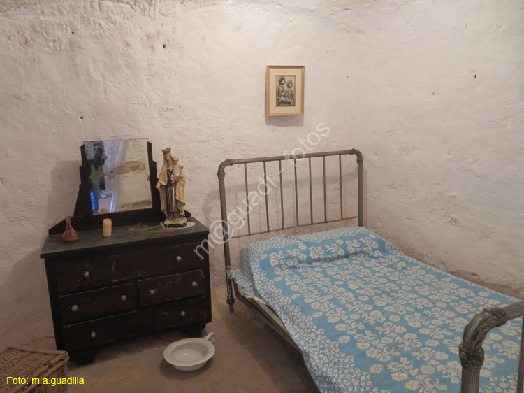 ARNEDO (152) Las cuevas de los 100 pilares