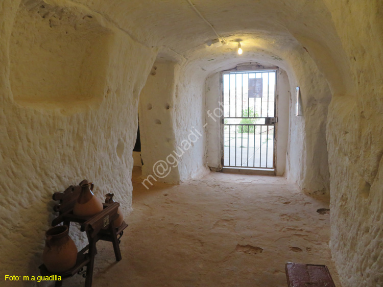 ARNEDO (154) Las cuevas de los 100 pilares