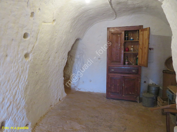 ARNEDO (155) Las cuevas de los 100 pilares