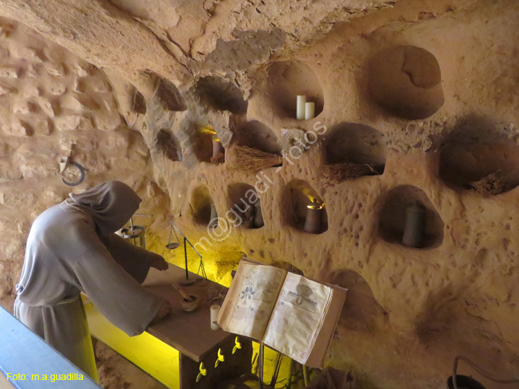 ARNEDO (162) Las cuevas de los 100 pilares