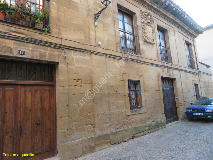 BRIONES (150) Calle Maestro Bergareche