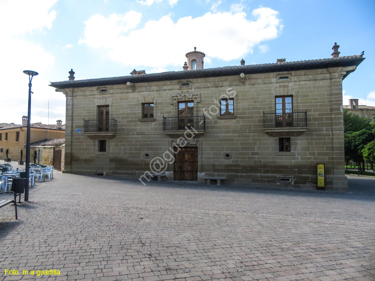 CASALAREINA (114) Palacio de los Pobes