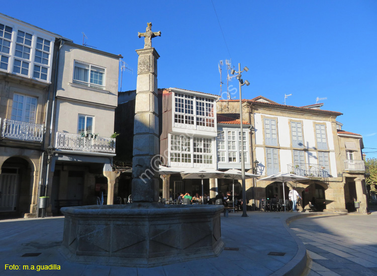 CELANOVA (194) Plaza del Mediodia