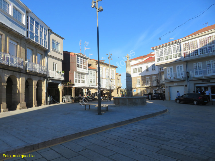 CELANOVA (195) Plaza del Mediodia