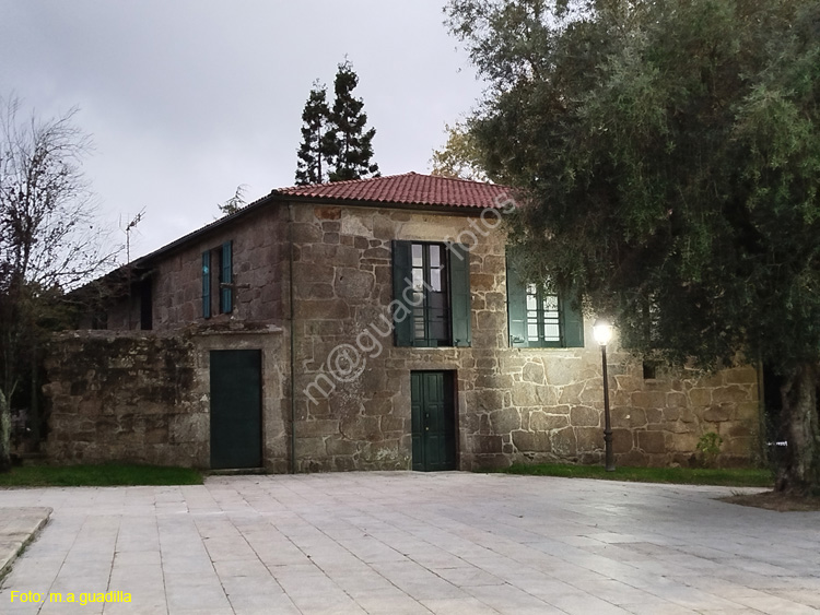 CUNTIS (111)