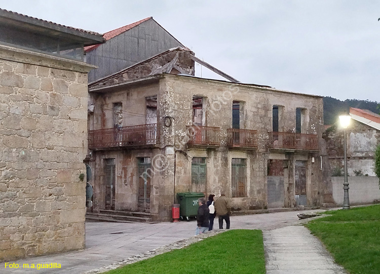 CUNTIS (112)