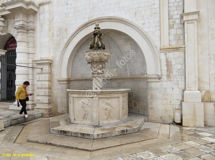 Dubrovnik (244) Pequena Fuente de Onofrio