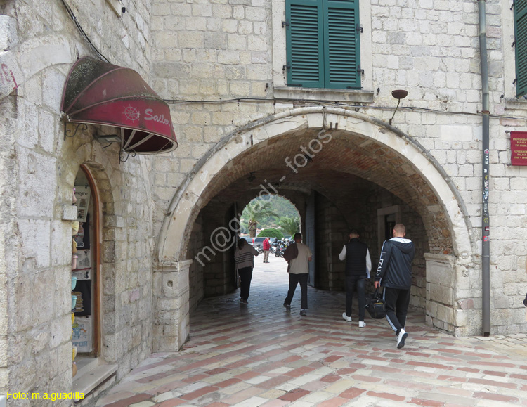Montenegro - Kotor (112) Puerta del Mar