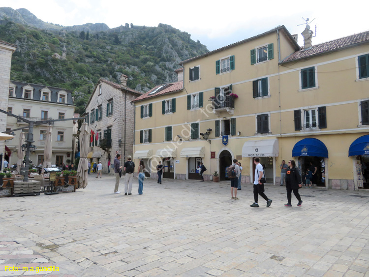 Montenegro - Kotor (127) Plaza de Armas