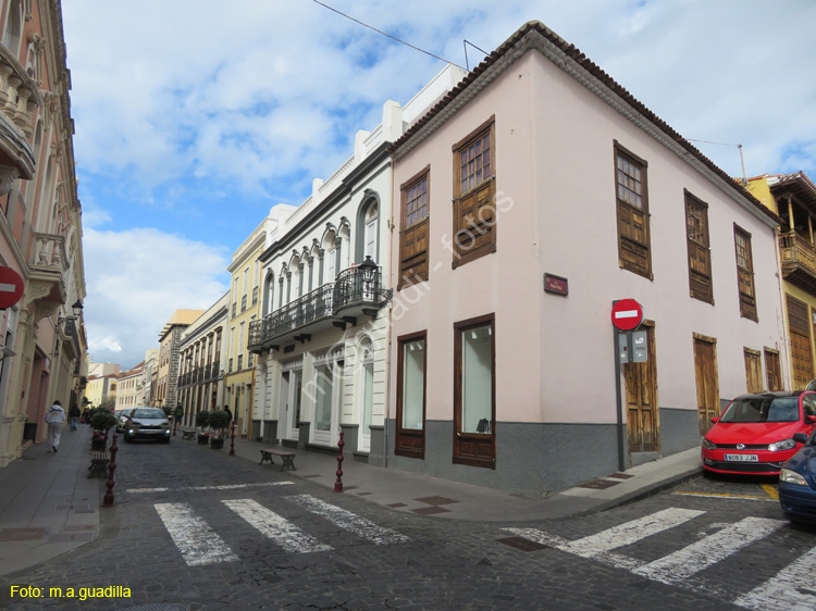 LA OROTAVA (138) Calle Tomas Perez
