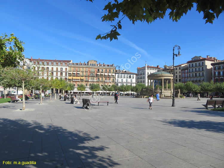 PAMPLONA (101) Plaza del Castillo