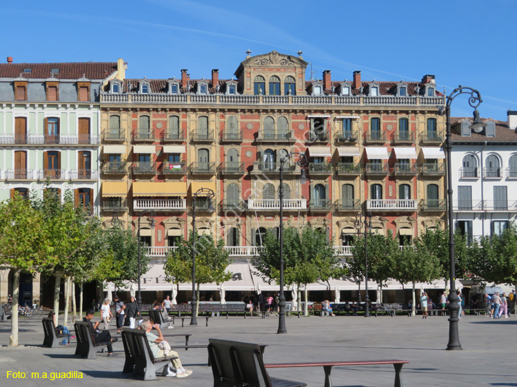 PAMPLONA (102) Plaza del Castillo