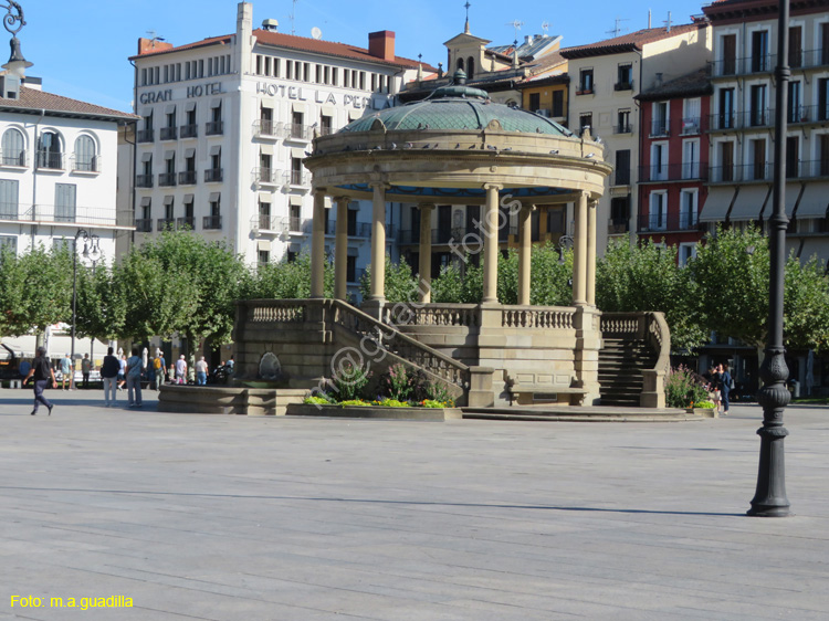 PAMPLONA (103) Plaza del Castillo