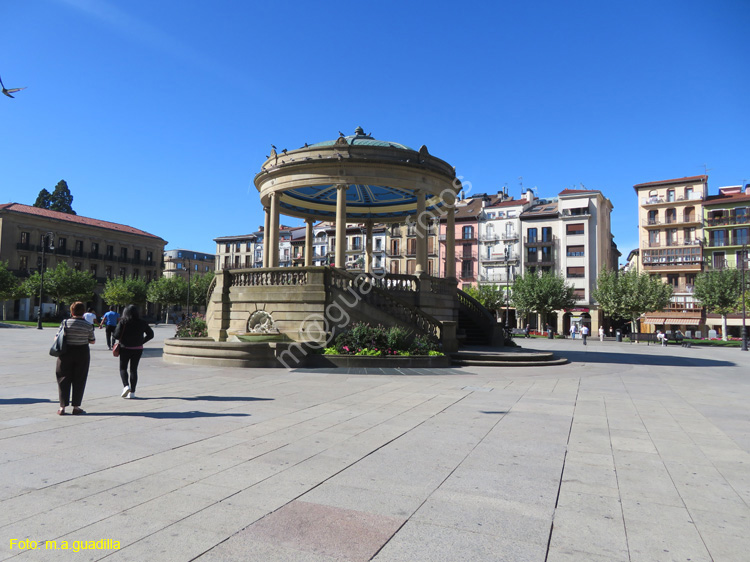 PAMPLONA (123) Templete de Musica - Plaza del Castillo