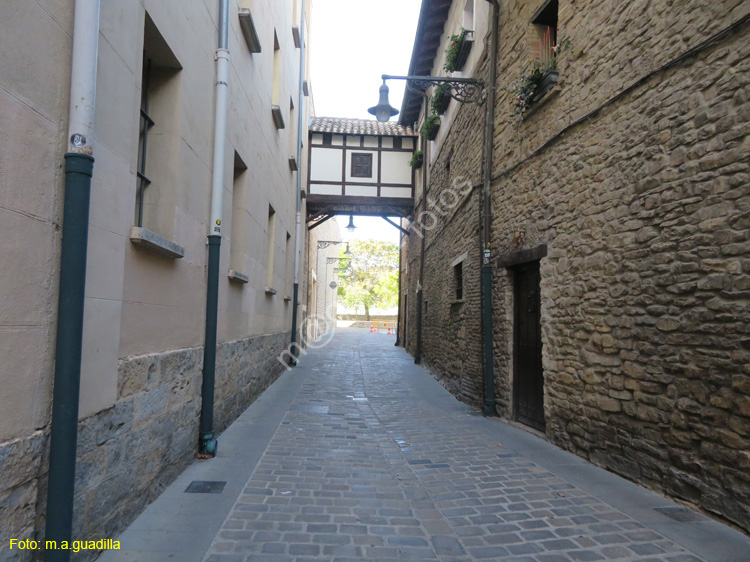 PAMPLONA (427) Calle Redin
