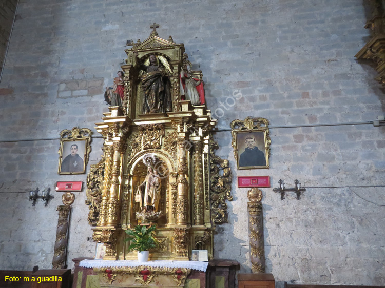 PUENTE LA REINA (140) Iglesia de Santiago