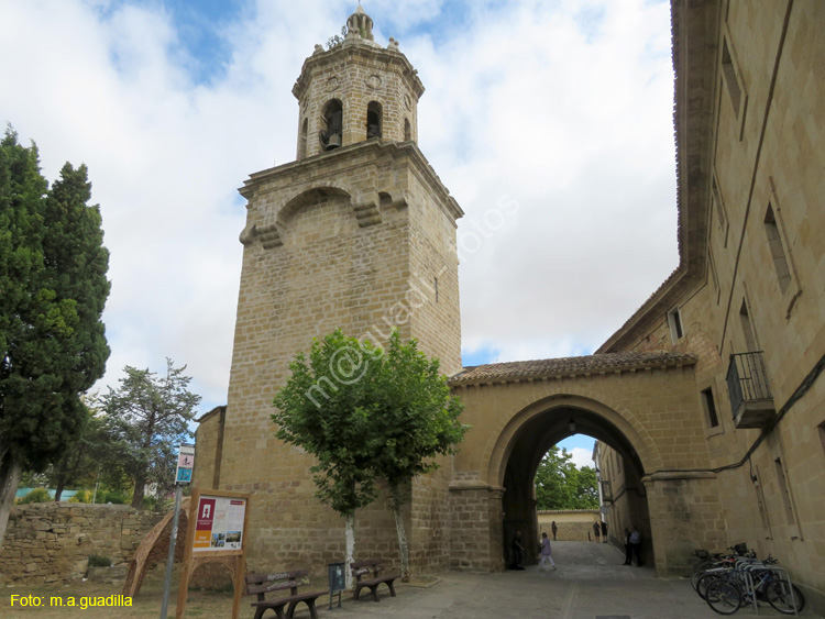 PUENTE LA REINA (162) Iglesia del Crucifijo