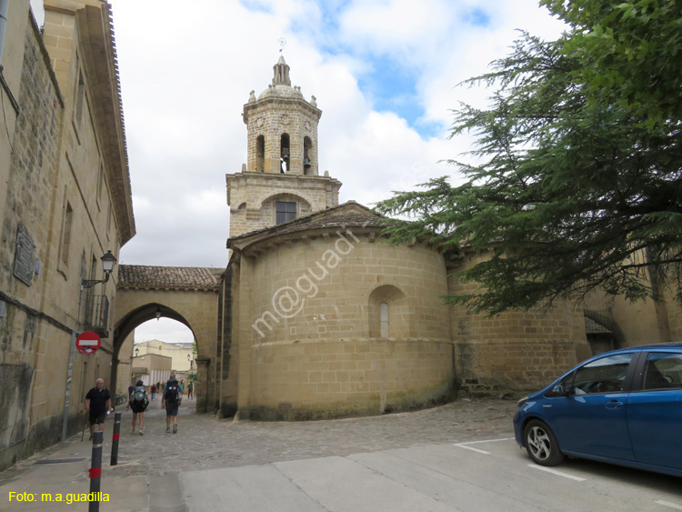 PUENTE LA REINA (176) Iglesia del Crucifijo