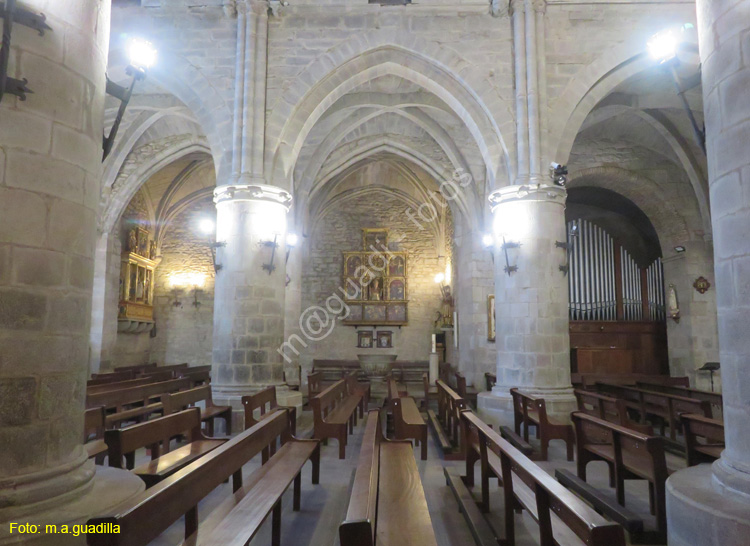SANGUESA (114) Iglesia de Santiago el Mayor