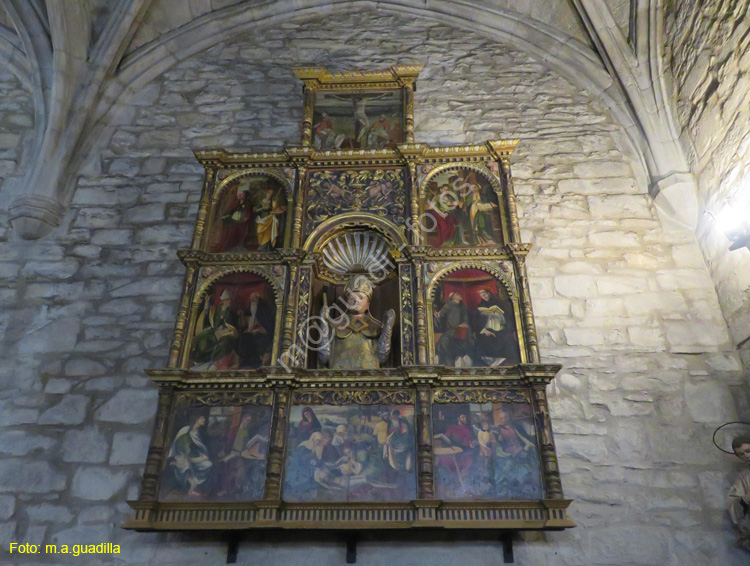 SANGUESA (120) Iglesia de Santiago el Mayor