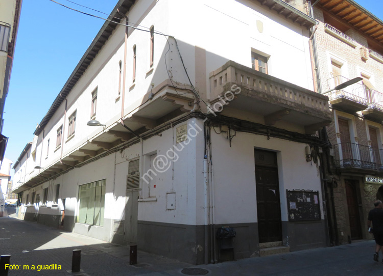 SANGUESA (131) Calle El Mercado