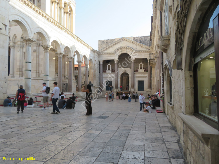 Split (106) Peristilo del Palacio de Diocleciano