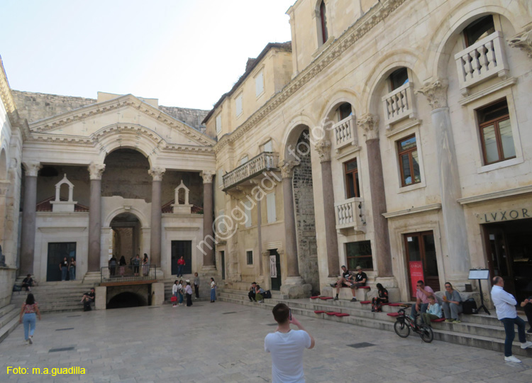 Split (108) Peristilo del Palacio de Diocleciano