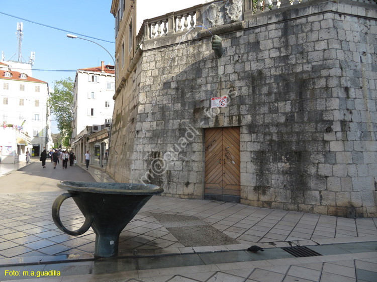 Split (336) Fuente Pirija