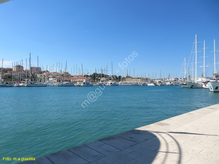 Trogir (202) Paseo Maritimo