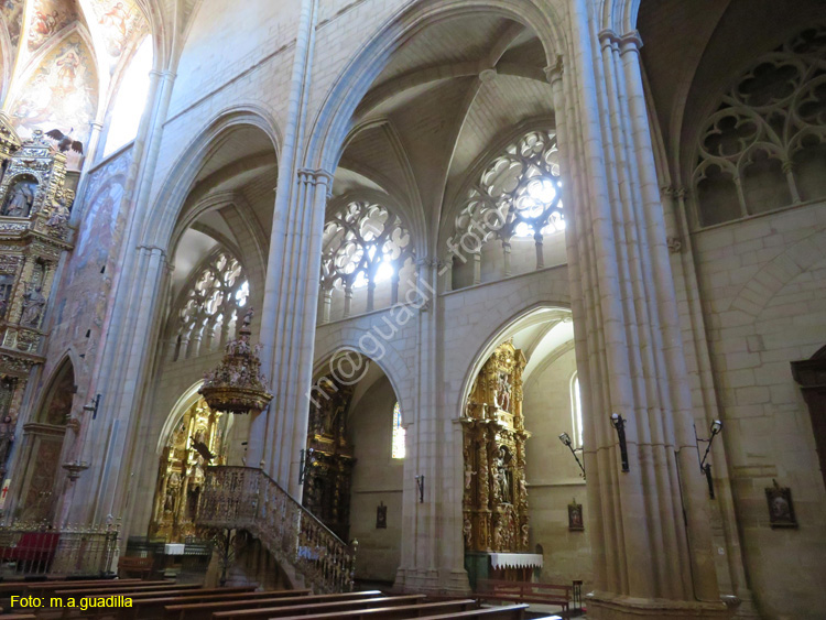VIANA (121) Iglesia de Santa Maria