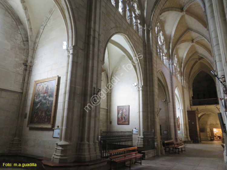VIANA (146) Iglesia de Santa Maria